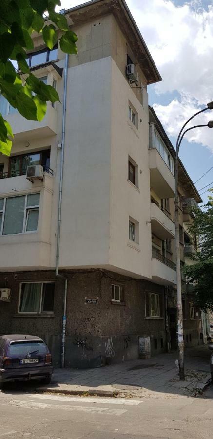 Селена 3 Varna Luaran gambar