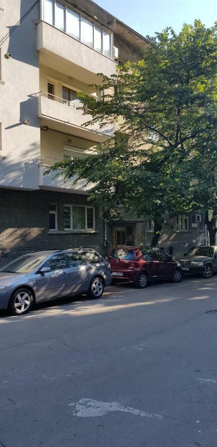 Селена 3 Varna Luaran gambar